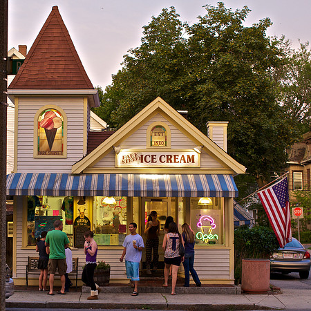 Natick Ice Cream Shop 008